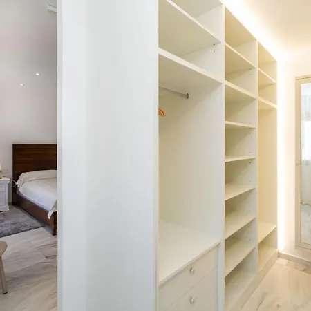 Apartment Creu De La Missio By Interhome